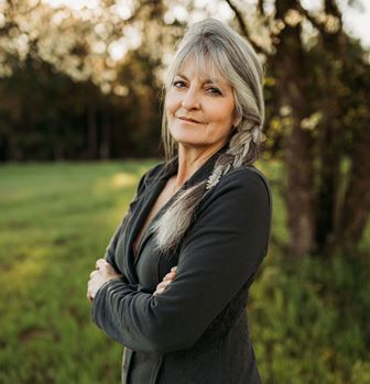 Tamra Bolton — Author of A Blessed Life and The Art of Story Keeping