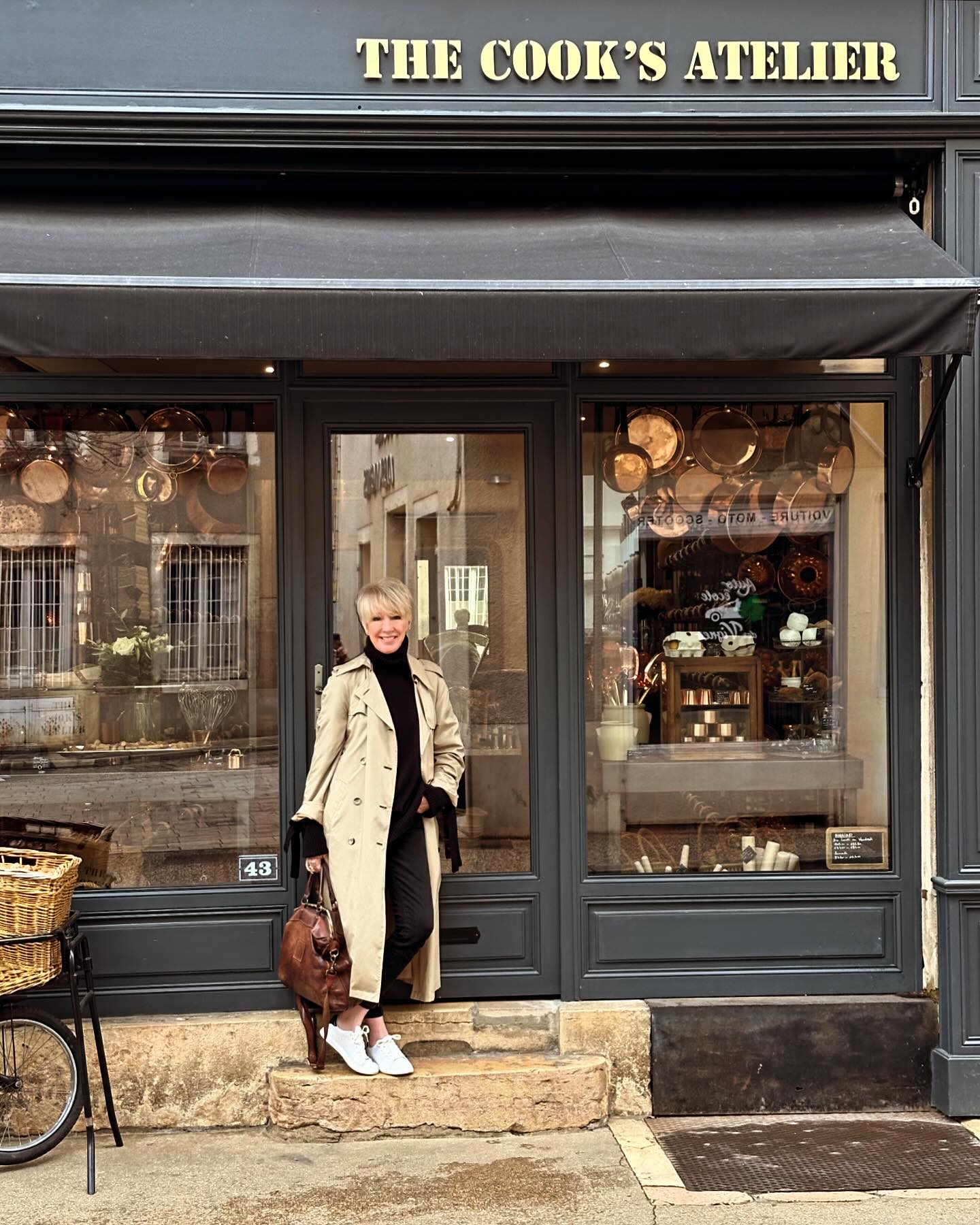 Gail AVery Halverson, bookstore, bench, coat, purse