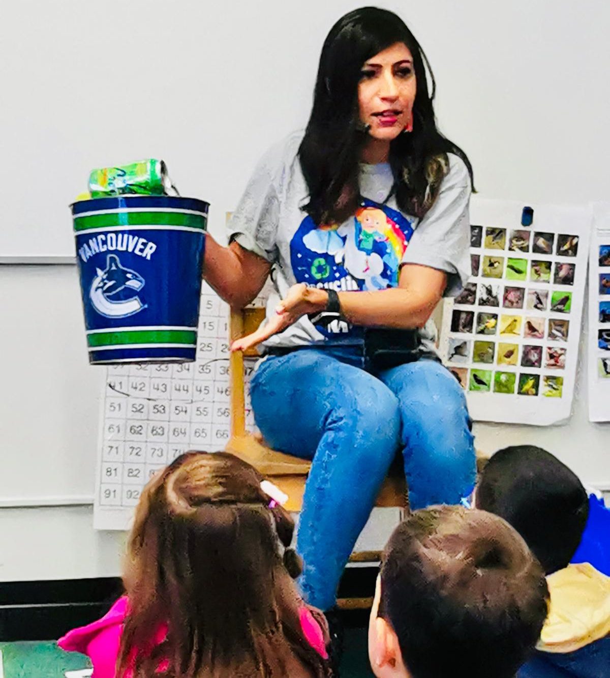 Shazia, trash can, kids, hand